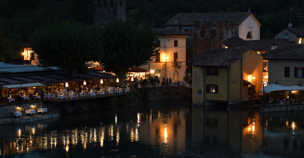 alfresco-dining-in-lakeside-restaurants