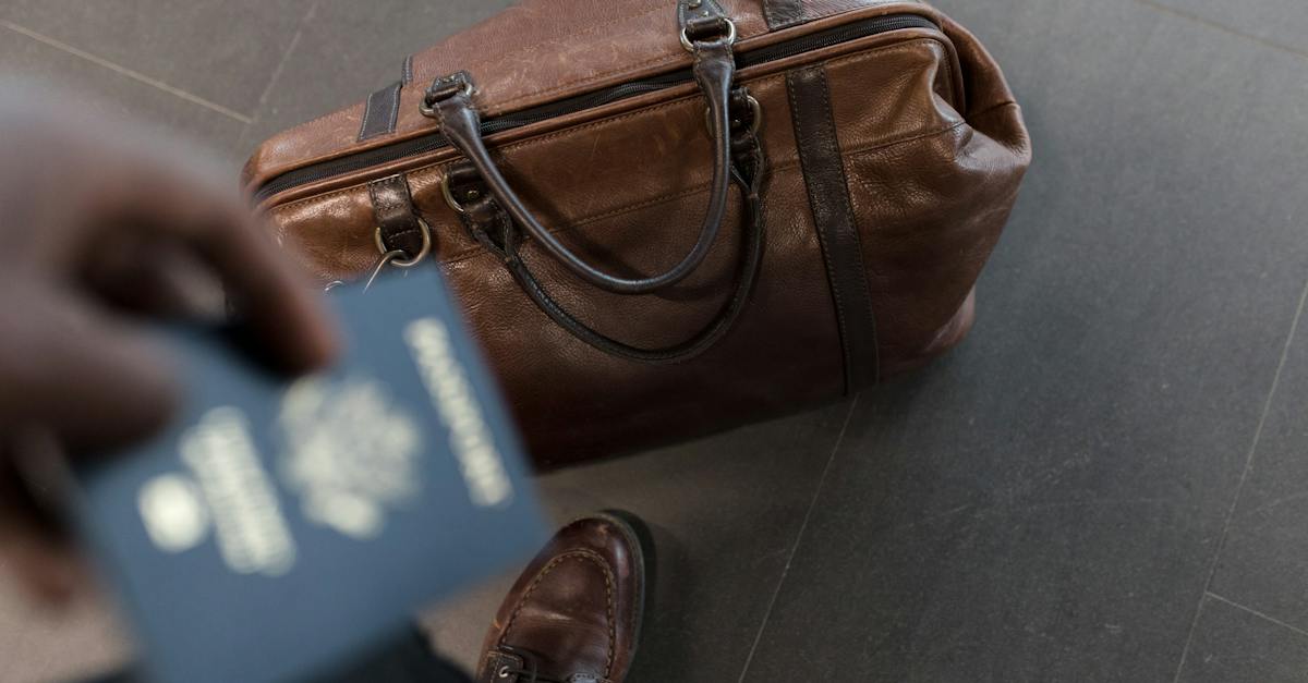 brown-leather-duffel-bag-1