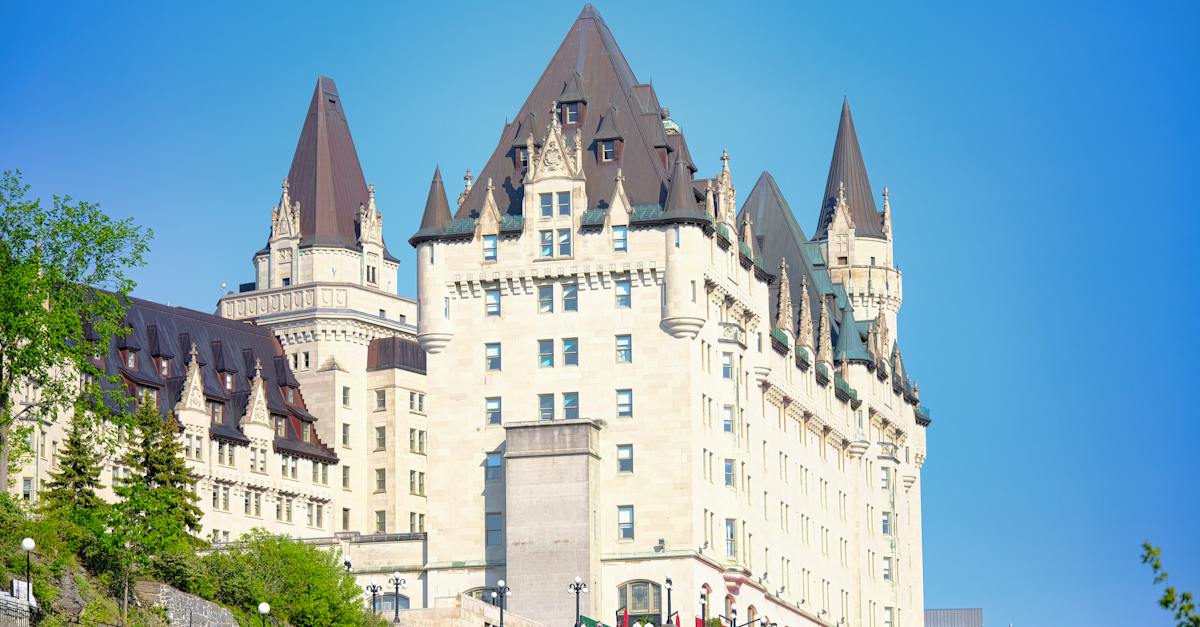 fairmont-chateaut-laurier-hotel-in-ottawa