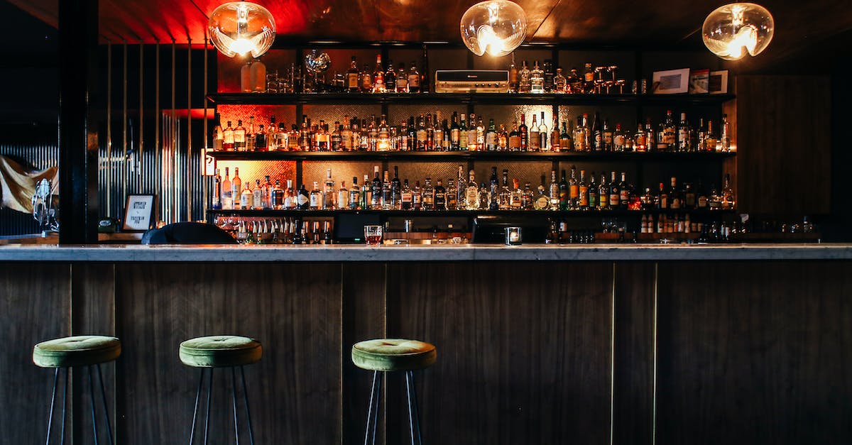 stylish-interior-of-bar-in-restaurant
